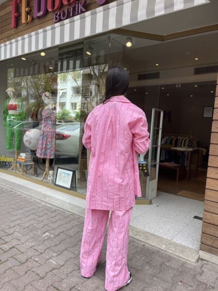 Pembe Keten Takım