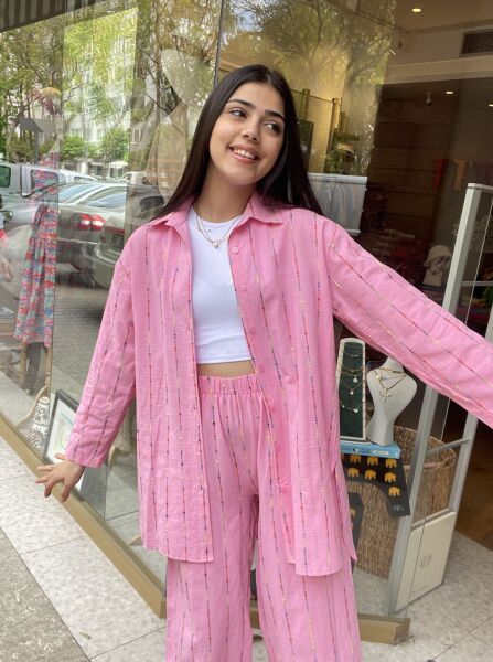 Pembe Keten Takım